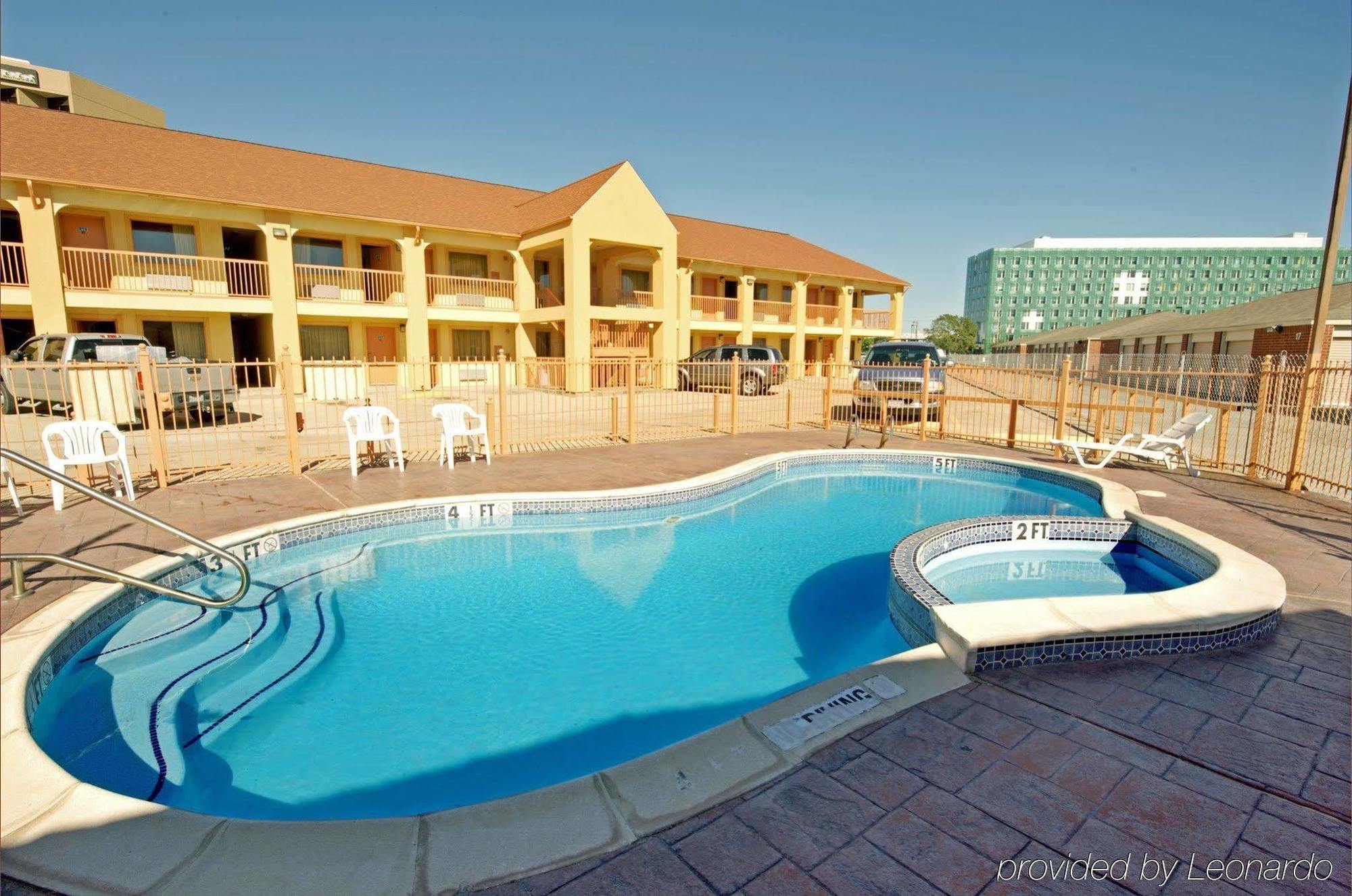 Americas Best Value Inn And Suites Houston/Northwest Brookhollow Kültér fotó